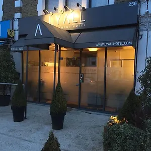 Lyall Aparthotel