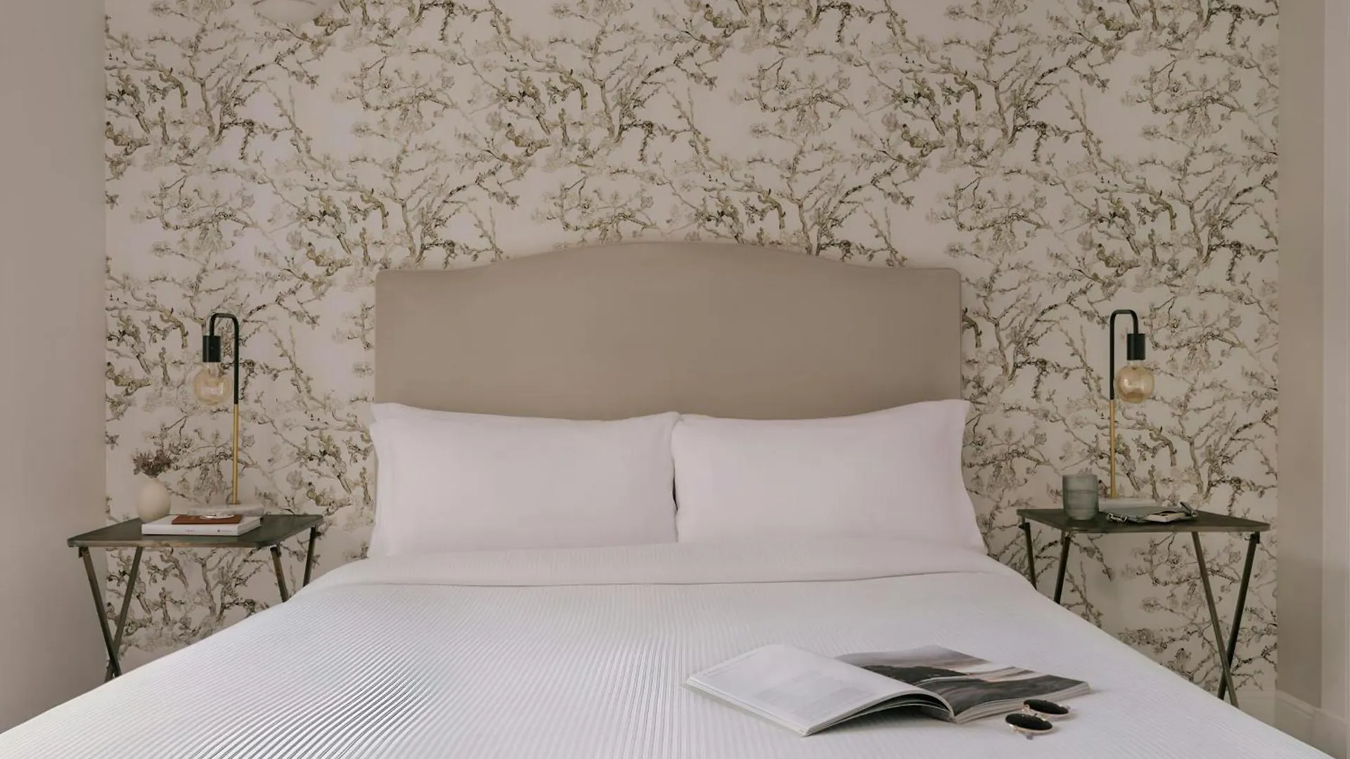 Sonder Royal Garden Apartments Edinburgh 4*,
