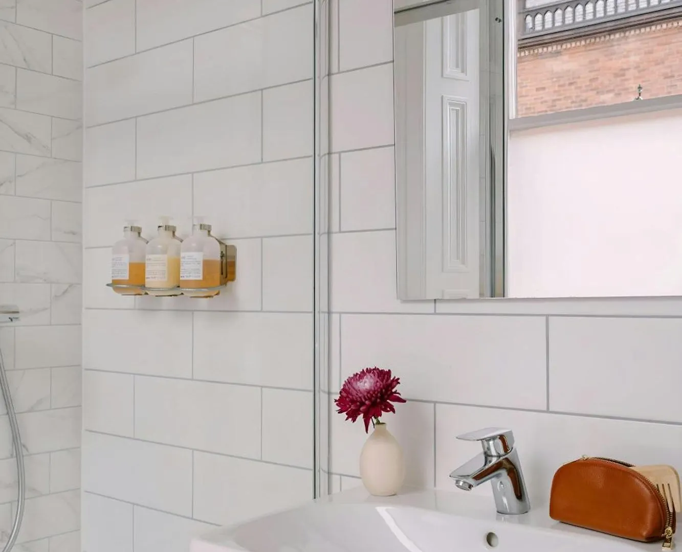 Sonder By Marriott Bonvoy Royal Garden Apartments New Town Edinburgh Apart Otel