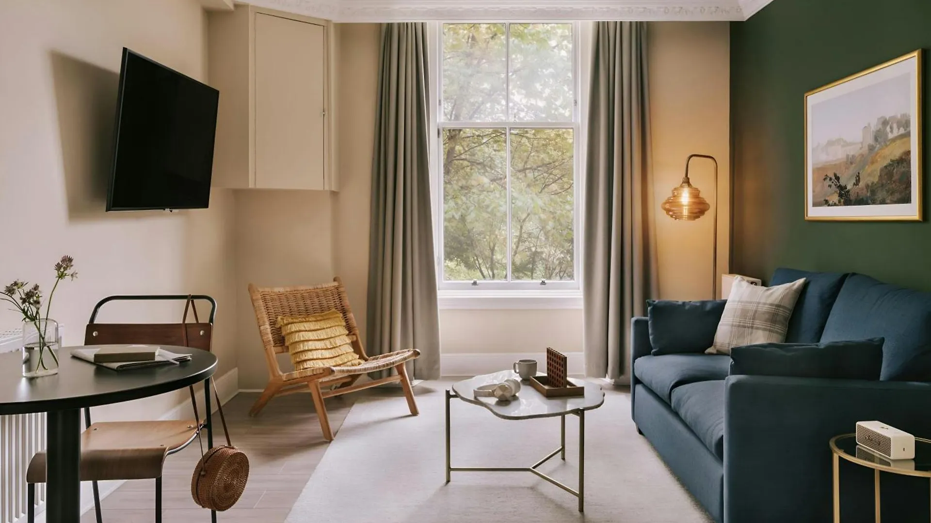 Sonder By Marriott Bonvoy Royal Garden Apartments New Town Edinburgh
